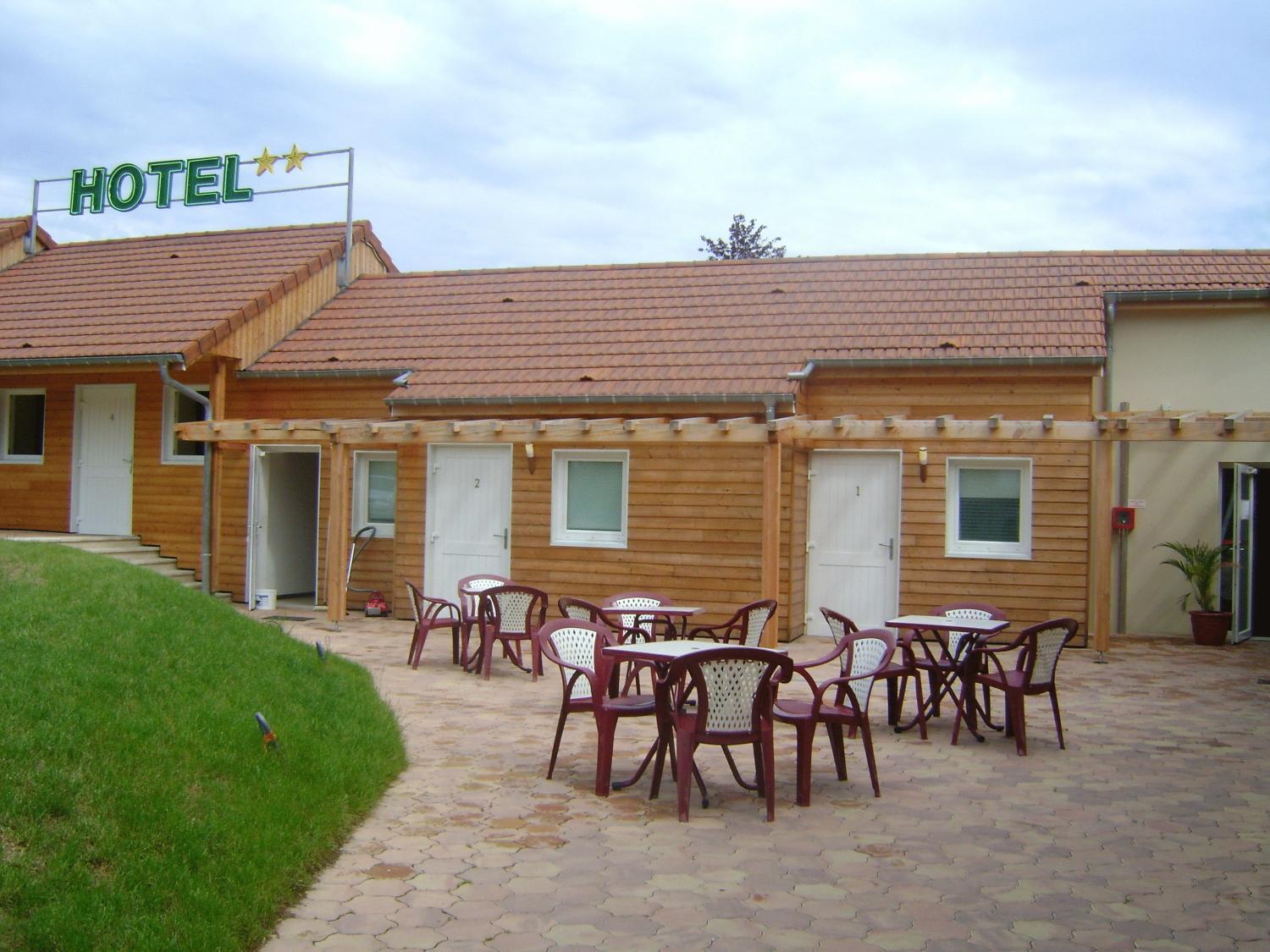 Hotel Le Richevaux Neufchâteau Exteriér fotografie